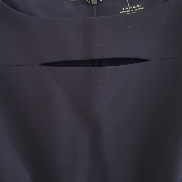 Tahari Arthur Levine petites navy sheath dress with peek a boo chest  sz 12P - Picture 3 of 8